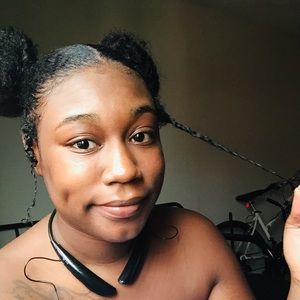 Meet your Posher, Markeyta